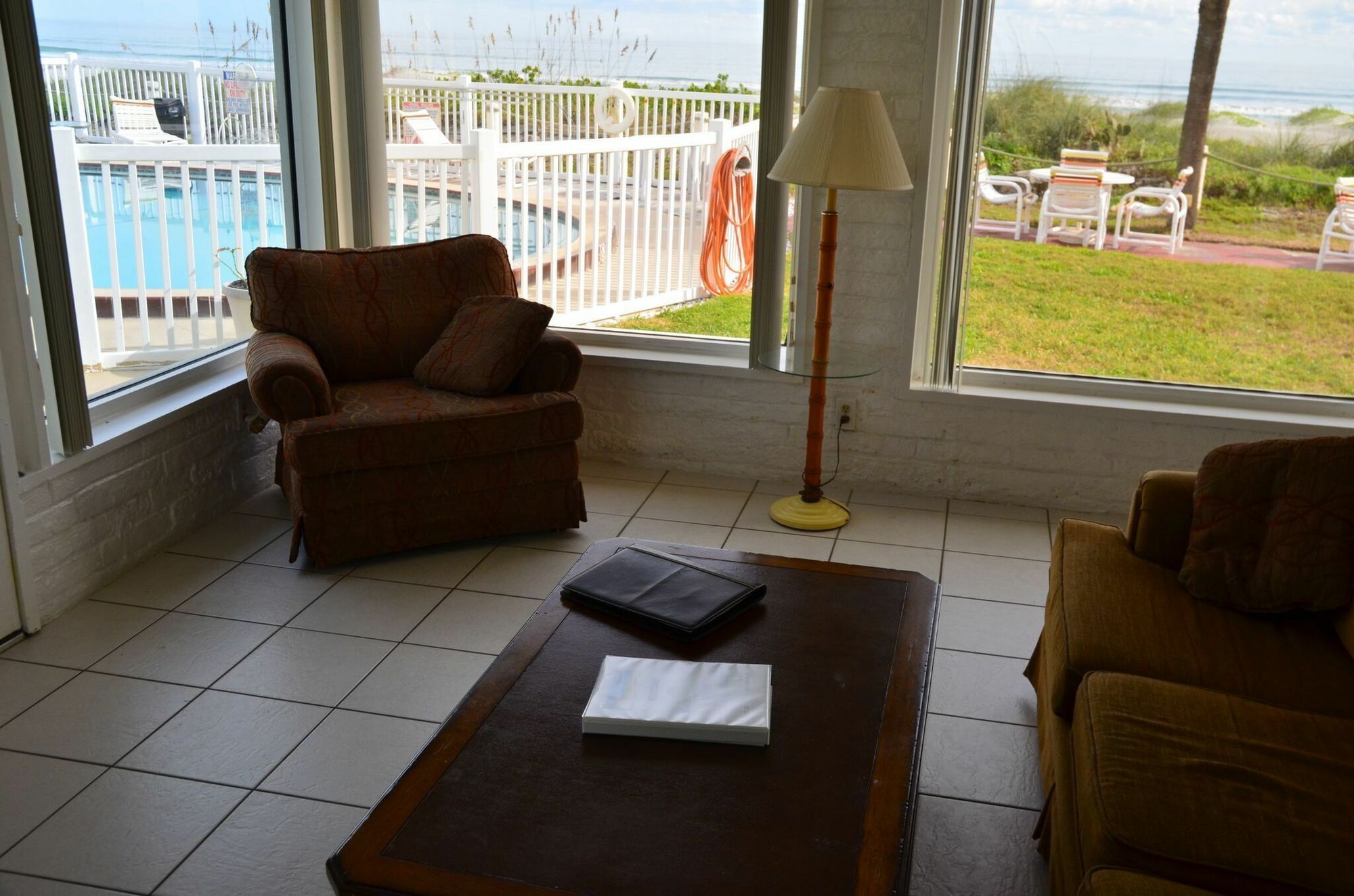 Beach Island Resort Cocoa Beach Bagian luar foto